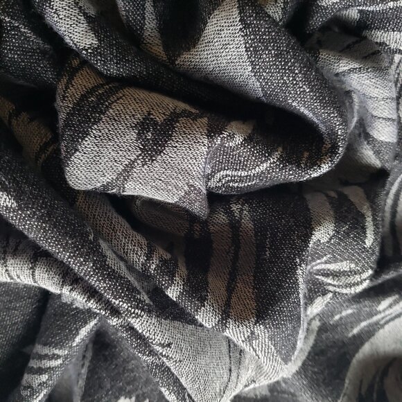 Soft + Cozy Lululemon Black Grey Long Scarf w Fringe - Picture 5 of 9